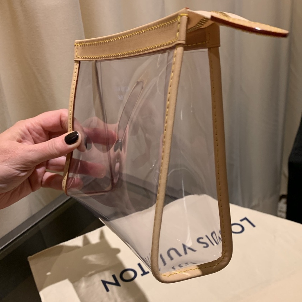 Stunning Louis Vuitton clear authentic rare 3 cosmetic cases with LV logo… - Picture 3 of 17
